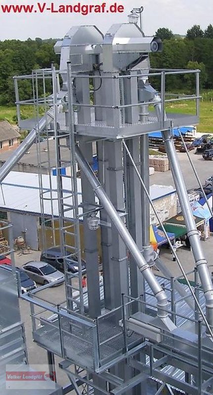 Förderanlage des Typs Unia AGA 40 Becherelevator, Neumaschine in Ostheim/Rhön (Bild 1)