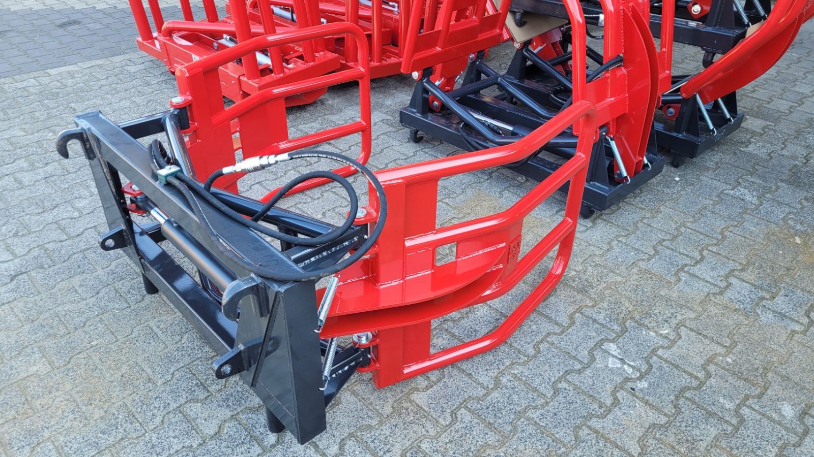 Folienballenzange des Typs Sonstige Nieuwe ronde balenklem balen pakken klem drager euro, Neumaschine in Schoonebeek (Bild 2)