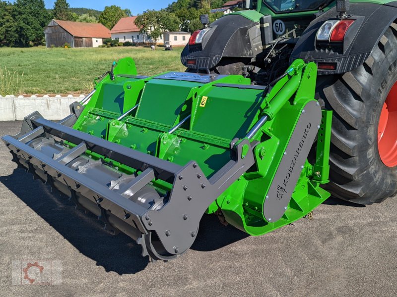 Forstfräse & Forstmulcher del tipo Kobzarenko Forstmulcher 2,5m Drückevorrichtung Häckselklappe, Neumaschine In Tiefenbach (Immagine 1)