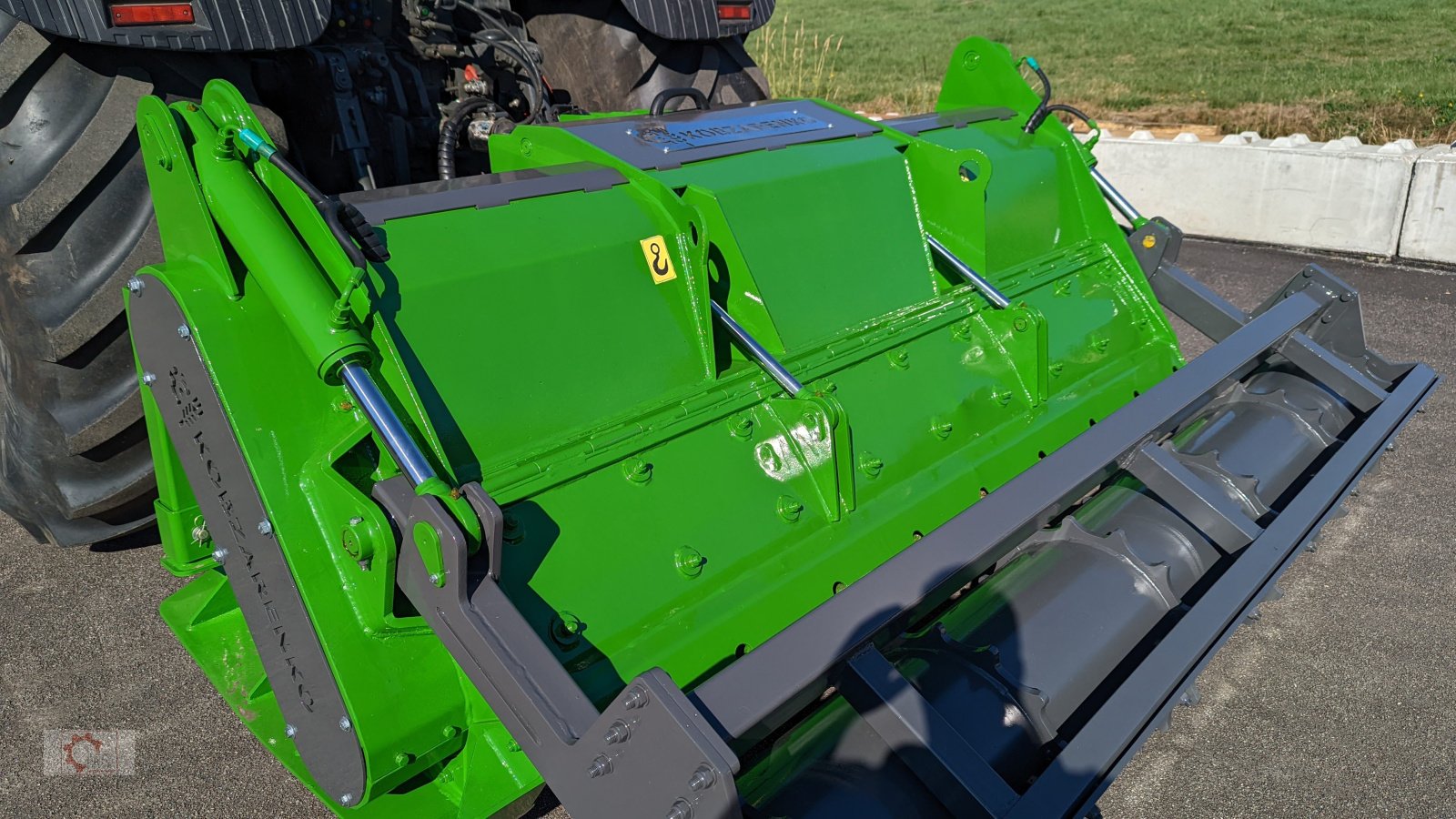 Forstfräse & Forstmulcher of the type Kobzarenko Forstmulcher 2,5m Drückevorrichtung Häckselklappe, Neumaschine in Tiefenbach (Picture 10)