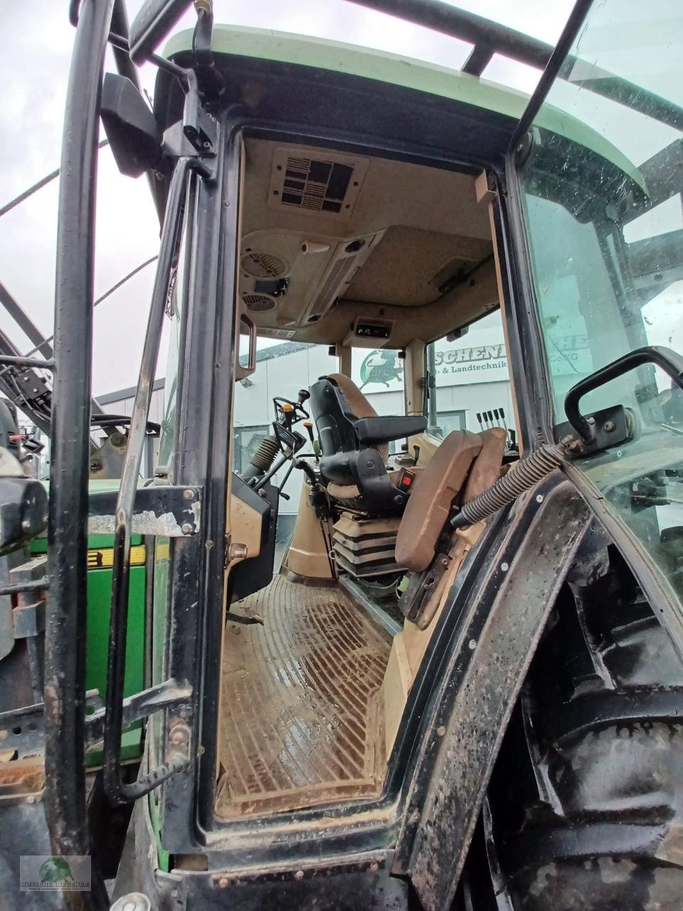 Forstschlepper van het type John Deere 6110SE, Gebrauchtmaschine in Steinwiesen (Foto 15)