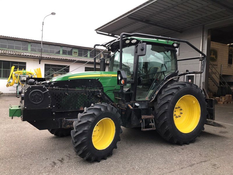 Forstschlepper van het type John Deere 6125R mit Forstausrüstung, Gebrauchtmaschine in Schwarzhäusern (Foto 1)