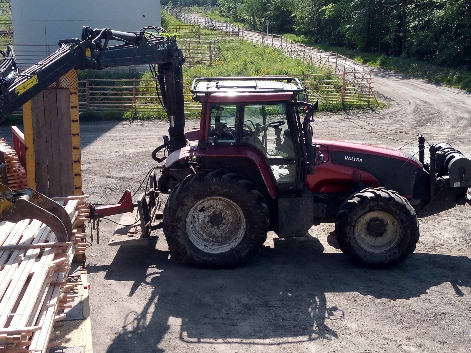 Forstschlepper del tipo Valtra T170, Gebrauchtmaschine en Dautphetal (Imagen 3)