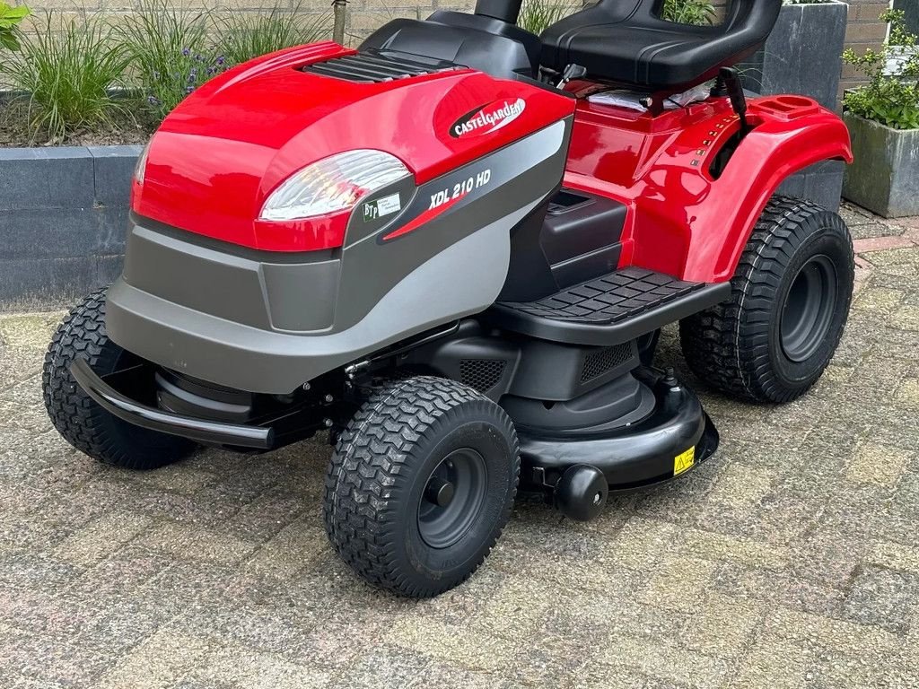 Freischneider & Trimmer του τύπου Castelgarden Zitmaaier 108cm 2 cilinder V-twin Hydrostaat maaitractor, Gebrauchtmaschine σε Ameide (Φωτογραφία 2)