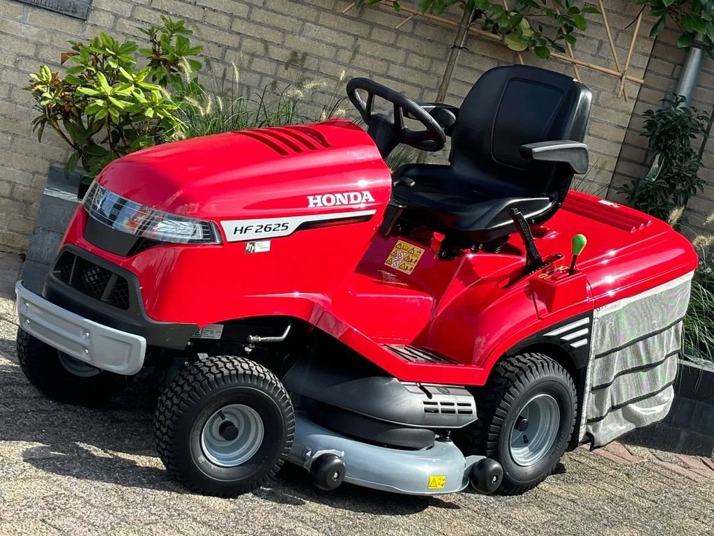 Freischneider & Trimmer typu Honda HF 2625 zitmaaier Demo bj2023 in nieuwstaat! gebruikte, Gebrauchtmaschine v Ameide (Obrázek 1)