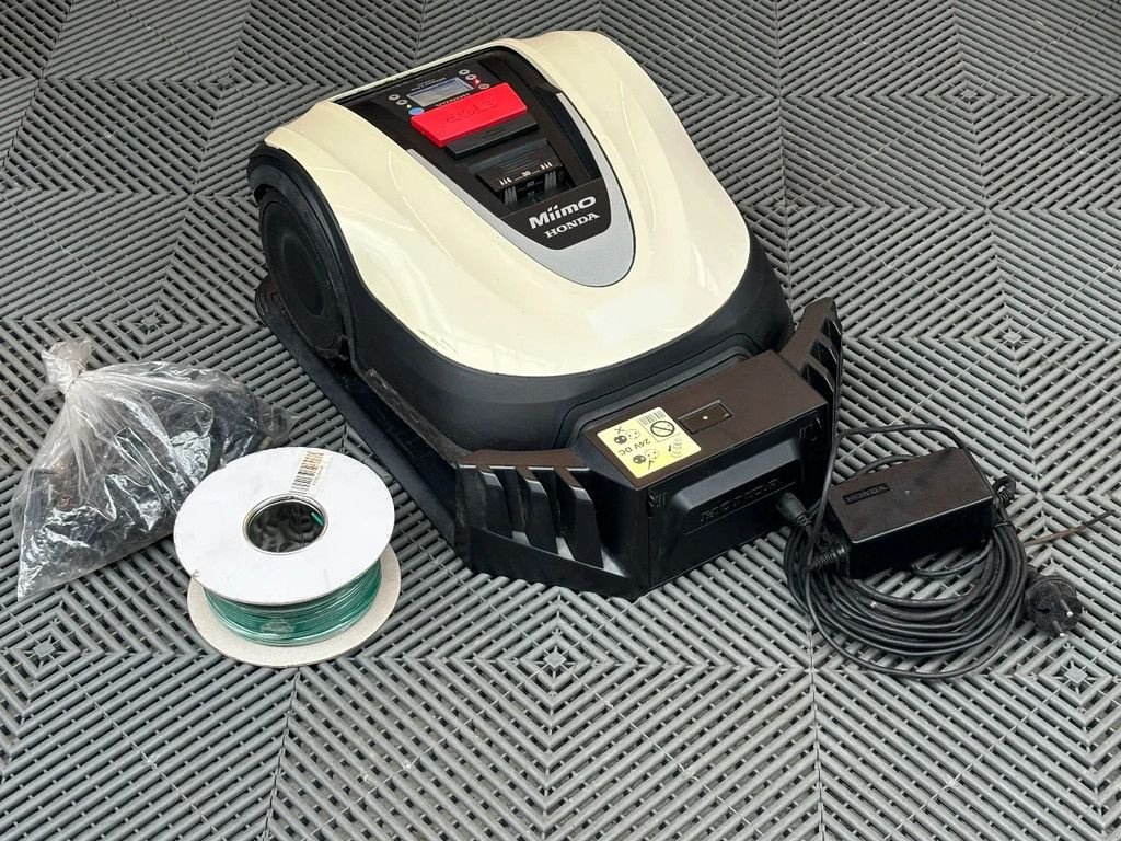 Freischneider & Trimmer tipa Honda hrm40LIVE robotmaaier gebruikte maairobot complete set, Neumaschine u Ameide (Slika 1)