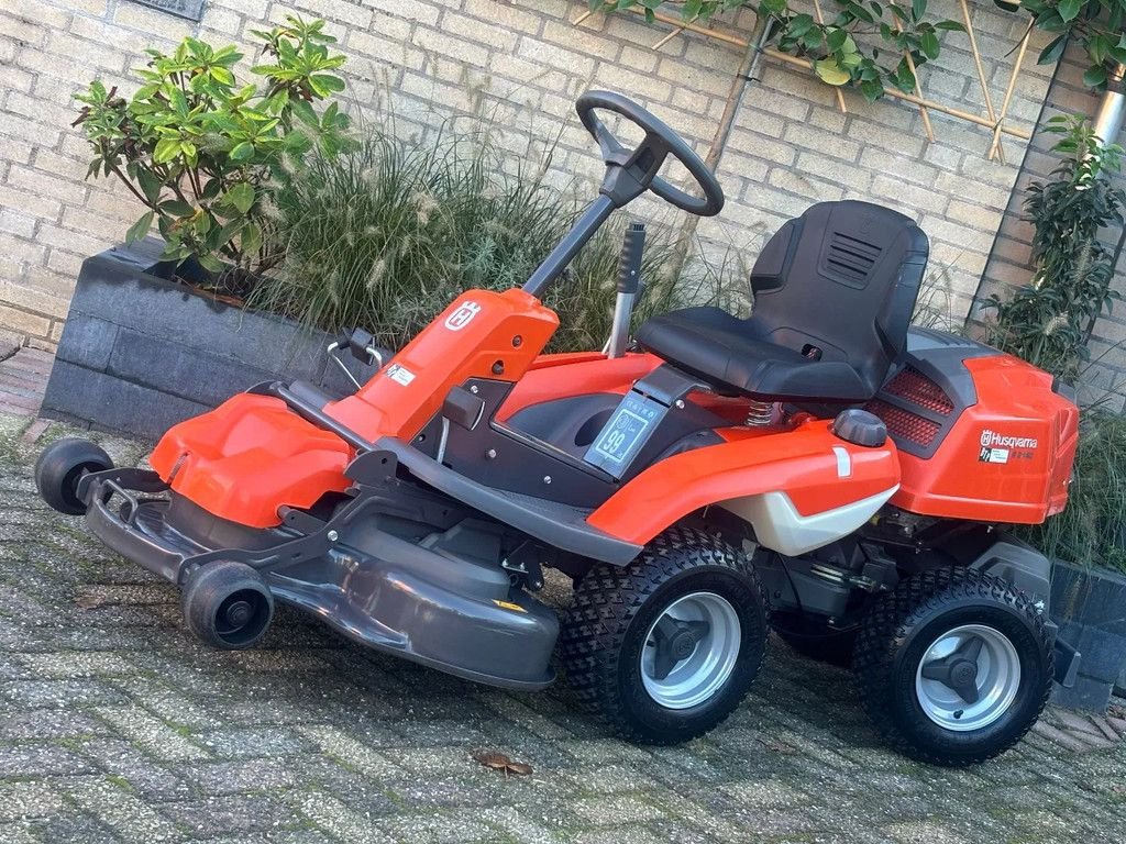 Freischneider & Trimmer typu Husqvarna 214c gebruikte Frontmaaier slechts 14uur! Rider, Gebrauchtmaschine v Ameide (Obrázek 1)