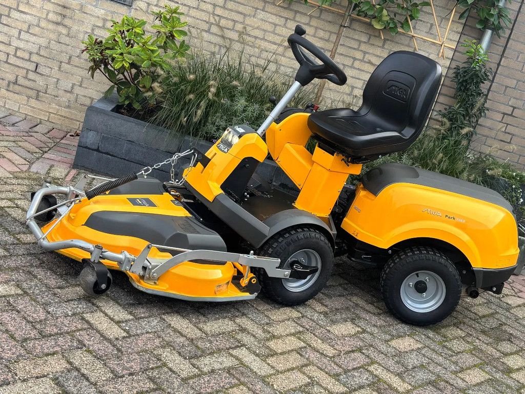 Freischneider & Trimmer Türe ait Stiga gebruikte Park 720PW 60uur! stuurbekr frontmaaier 3 messen 100cm, Gebrauchtmaschine içinde Ameide (resim 1)