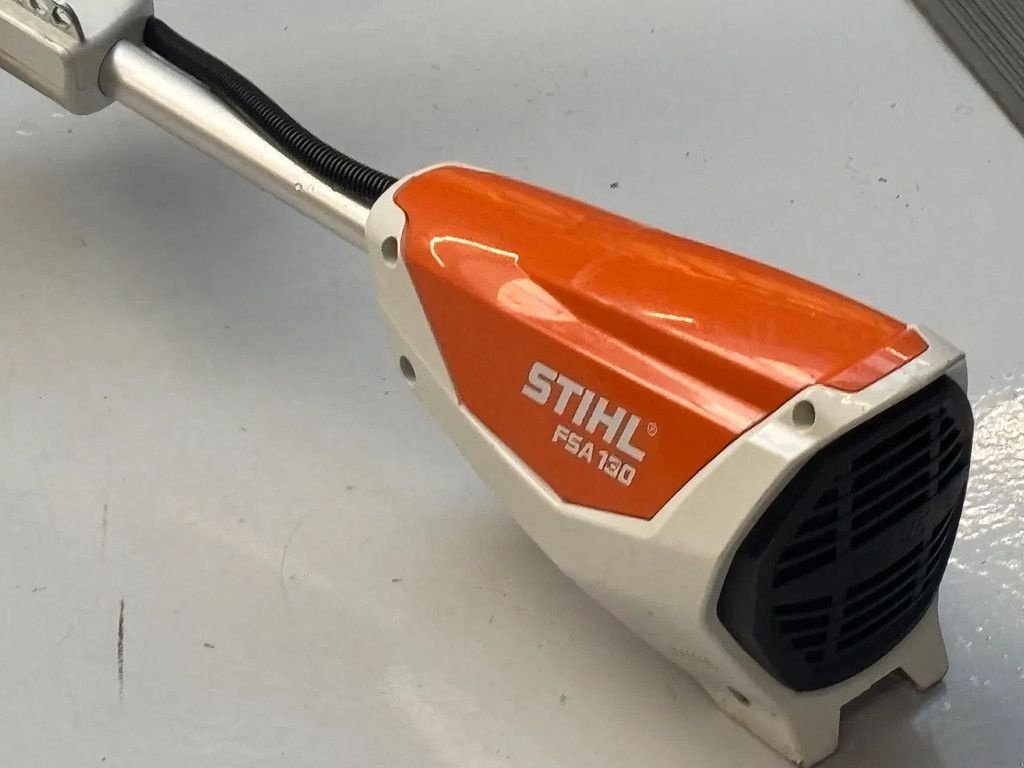 Freischneider & Trimmer Türe ait Stihl Fsa accu bosmaaier gebruikte accubosmaaier AP acculijn, Gebrauchtmaschine içinde Ameide (resim 2)