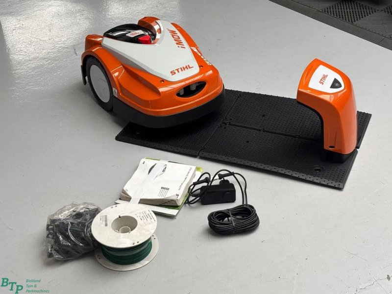 Freischneider & Trimmer des Typs Stihl rmi422 .2 robotmaaier showmodel incl. signaaldraad, Gebrauchtmaschine in Ameide