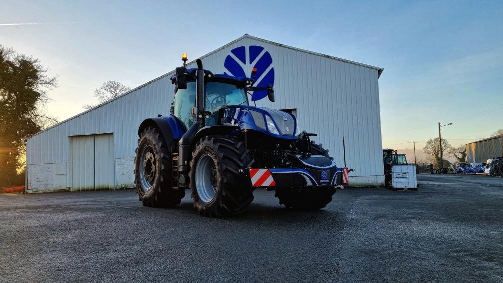 Frontgewicht of the type Agribumper New Holland TractorBumper, Neumaschine in Alphen (Picture 16)