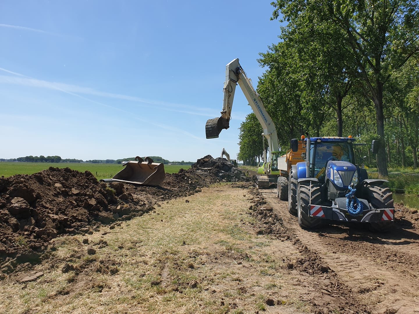 Frontgewicht of the type Agribumper New Holland TractorBumper, Neumaschine in Alphen (Picture 17)