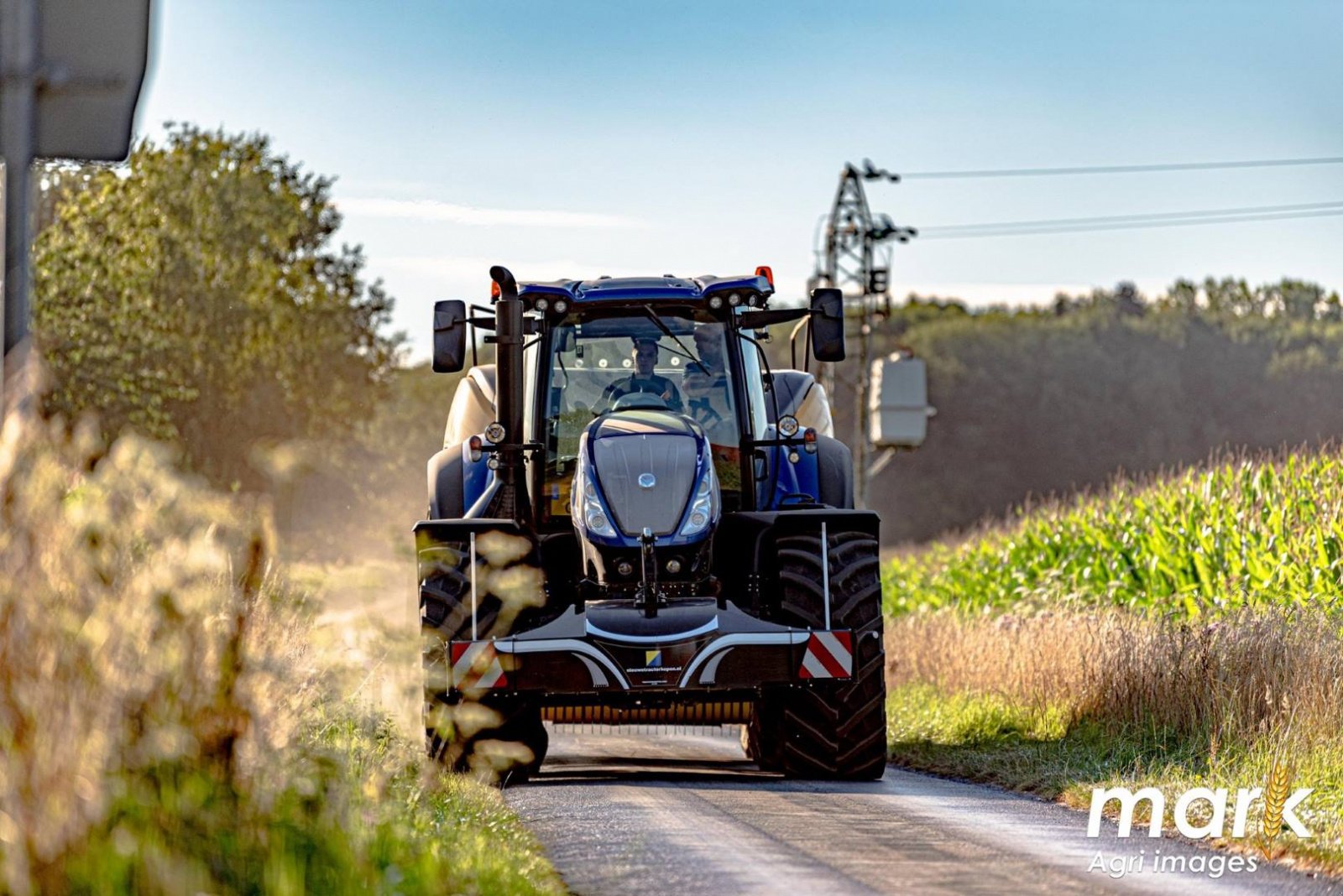 Frontgewicht of the type Agribumper New Holland TractorBumper, Neumaschine in Alphen (Picture 18)