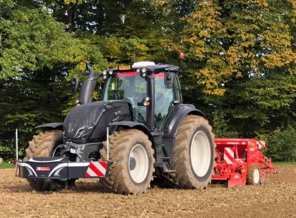 Frontgewicht Türe ait Agribumper Valtra TractorBumper, Neumaschine içinde Alphen (resim 8)