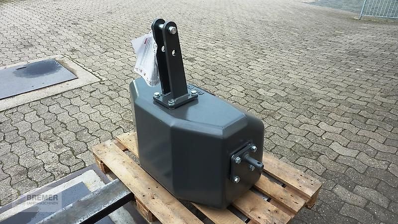 Frontgewicht del tipo CLAAS Frontgewicht Magnetit 600, Neumaschine In Asendorf (Immagine 3)