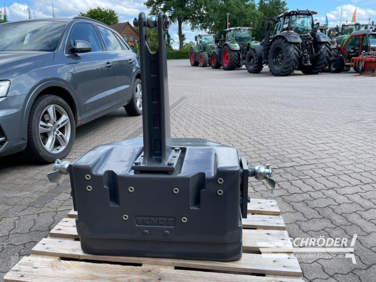 Frontgewicht tipa Fendt 870 KG, Neumaschine u Völkersen (Slika 3)