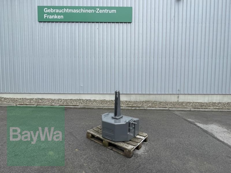 Frontgewicht des Typs Fendt GEWICHT 1250 KG, Gebrauchtmaschine in Bamberg (Bild 1)