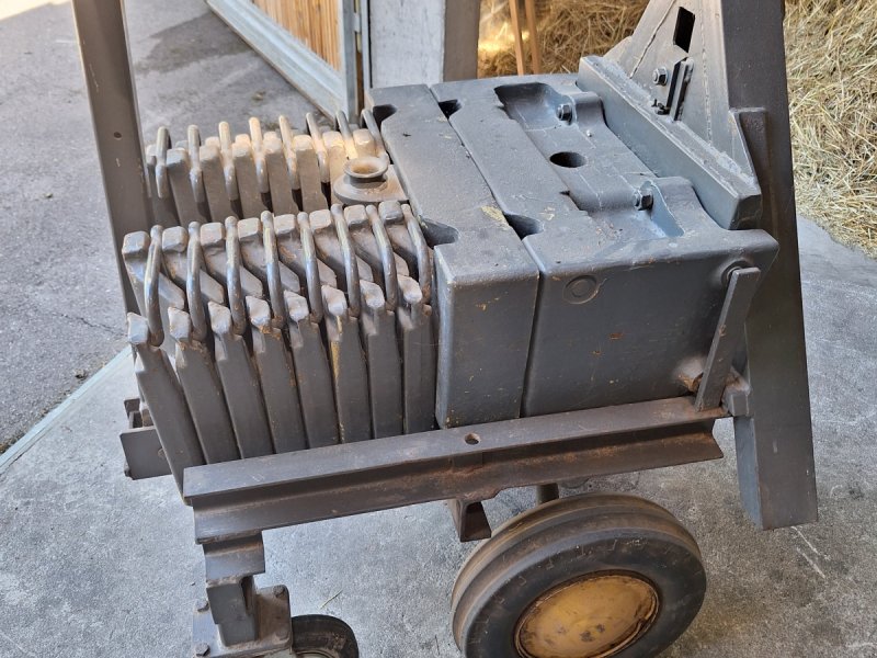 Frontgewicht del tipo Fendt Grundgewicht,Stammgewicht und 32 kg Zusatzgewichte, Gebrauchtmaschine en Burgheim (Imagen 1)