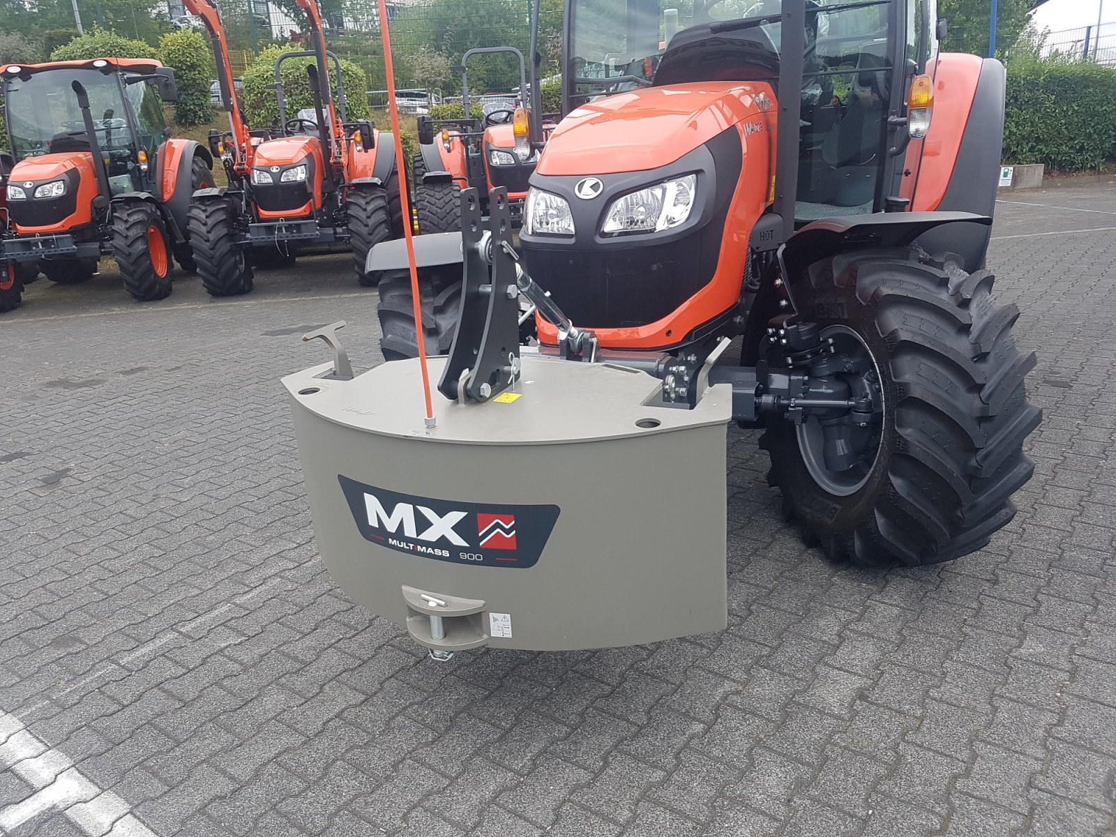 Frontgewicht des Typs MX Multi Mass 900, Neumaschine in Olpe (Bild 3)