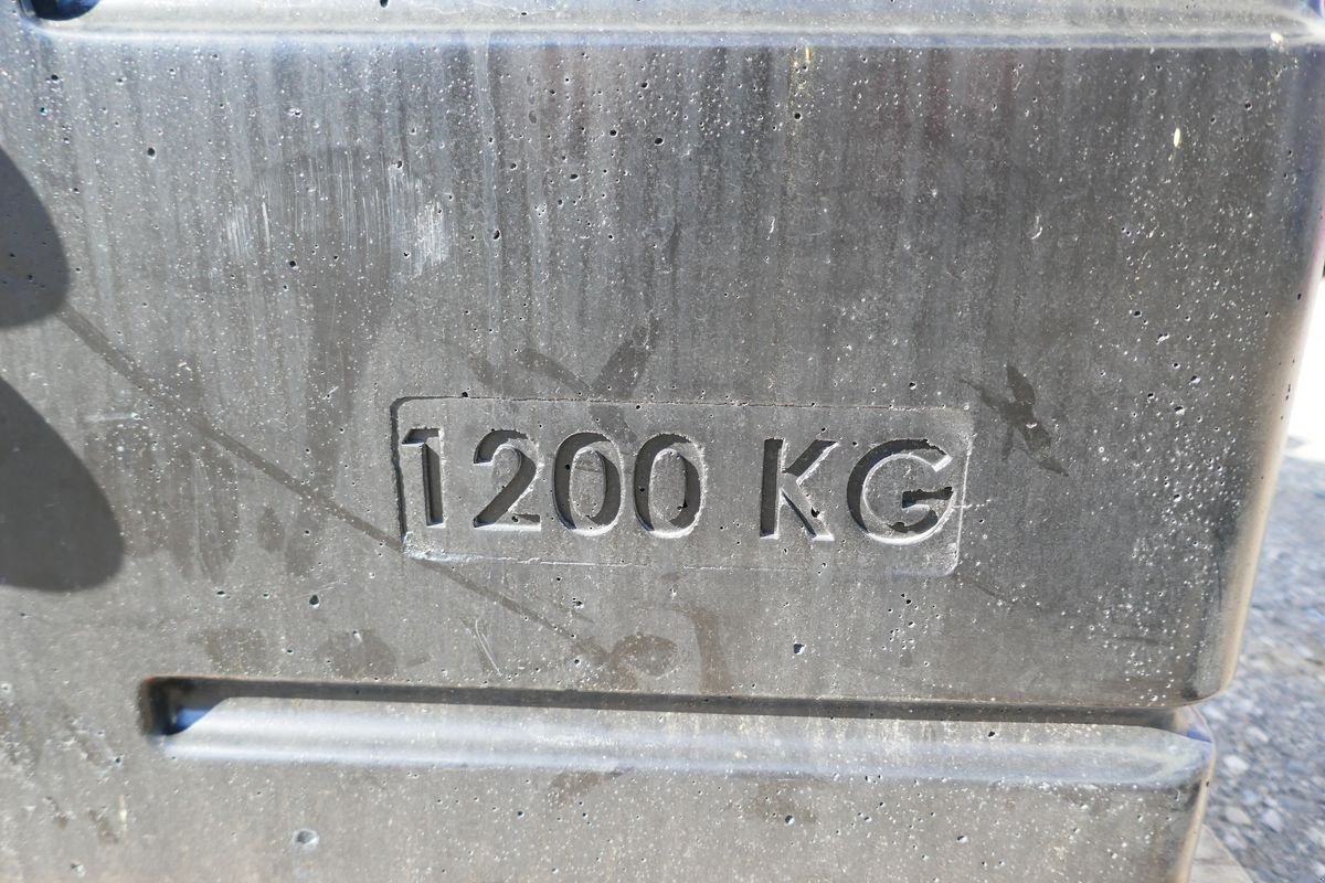 Frontgewicht tip Sonstige 1200 kg, Gebrauchtmaschine in Villach (Poză 2)