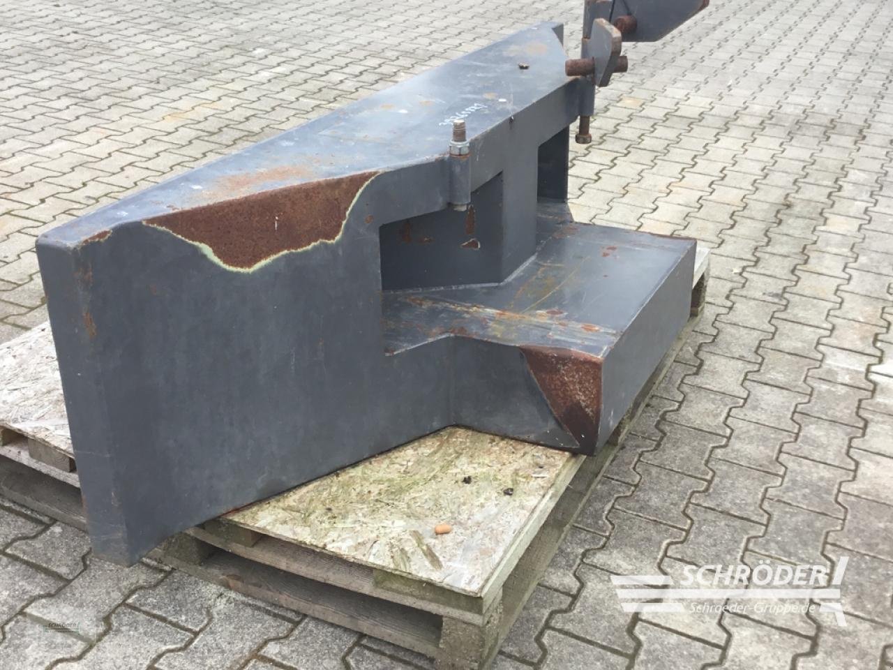 Frontgewicht za tip Sonstige 2500 KG, Gebrauchtmaschine u Lastrup (Slika 3)