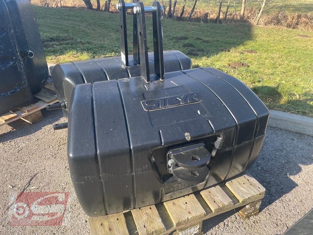 Frontgewicht za tip Steyr Steyr 400 kg Frontgewicht, Neumaschine u Offenhausen (Slika 2)