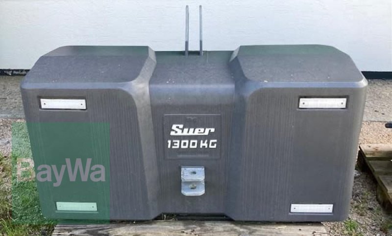 Frontgewicht typu Suer SB1300 SUER BETONGEWICHT 1300K, Neumaschine w Prien (Zdjęcie 1)