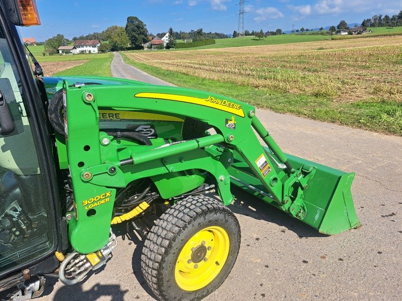 Fronthydraulik & Zapfwelle du type John Deere 300CX, Gebrauchtmaschine en Oetwil am See (Photo 8)