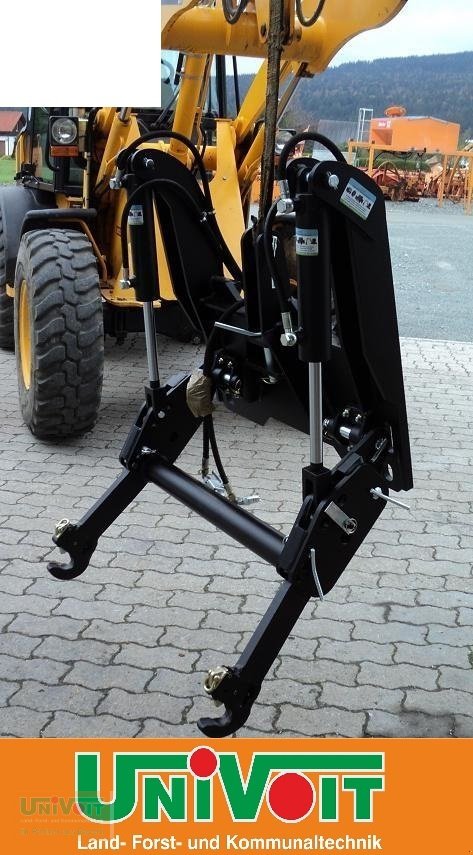 Fronthydraulik van het type Unimog Frontkraftheber 2-Zyl. in die Frontanbauplatte Gr. 3, Neumaschine in Warmensteinach (Foto 1)