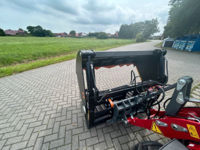 Frontlader van het type Alö Silocut 175, Neumaschine in Dornum - Nesse (Foto 4)