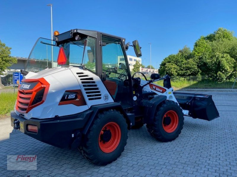 Frontlader des Typs Bobcat L85, Neumaschine in Mühldorf (Bild 3)