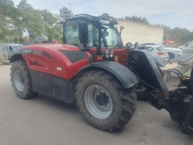 Frontlader του τύπου Case IH 742, Gebrauchtmaschine σε DOMFRONT (Φωτογραφία 1)