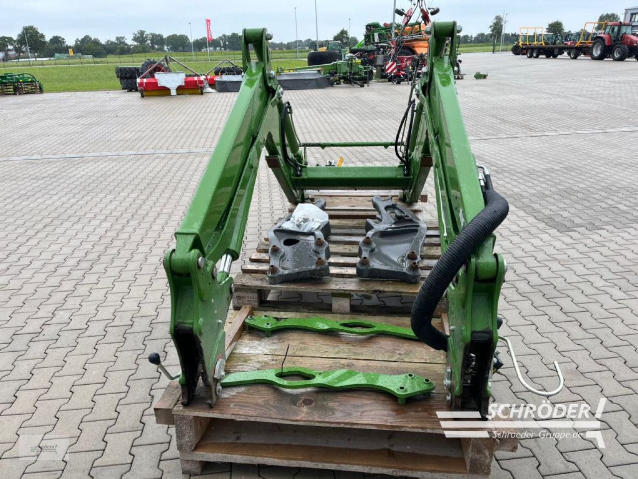 Frontlader van het type Fendt CARGO 5X/90 DW + KONSOLEN 700ER GEN6, Gebrauchtmaschine in Scharrel (Foto 5)