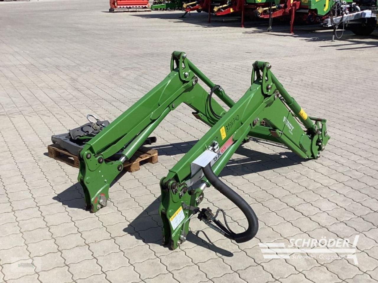 Frontlader tipa Fendt CARGO 5X85 DW + ANBAUTEILE 700ER S4, Gebrauchtmaschine u Hemmoor (Slika 4)