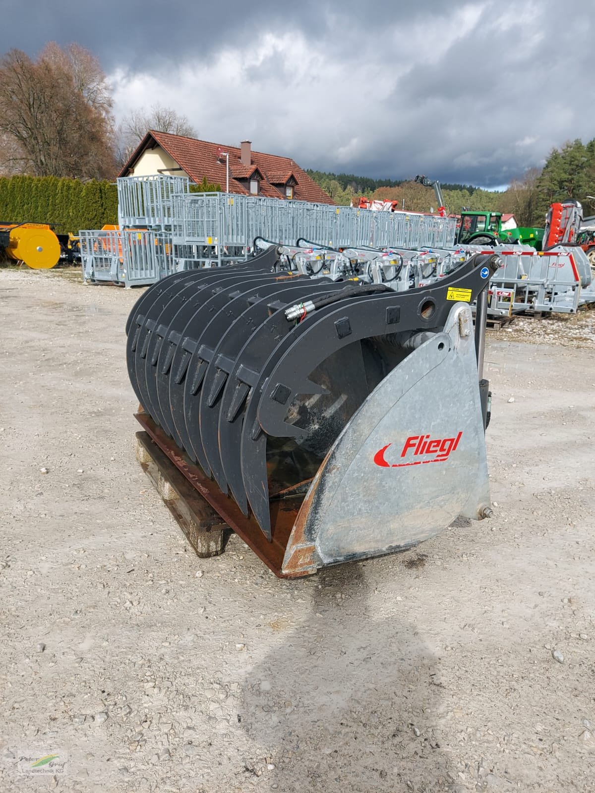 Frontlader des Typs Fliegl Silogreifschaufel 2m, Gebrauchtmaschine in Pegnitz-Bronn (Bild 1)