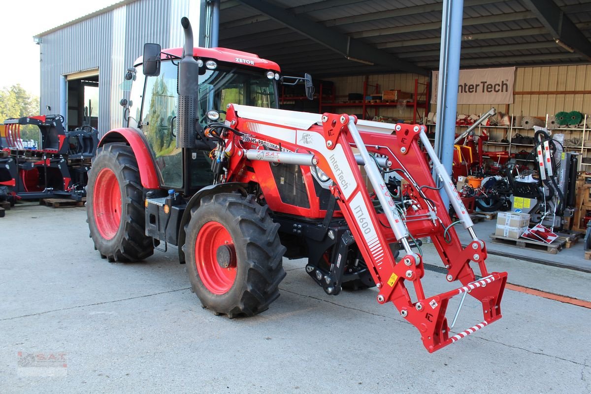 Frontlader van het type InterTech Frontlader IT 1600 inkl. Konsole, Neumaschine in Eberschwang (Foto 5)