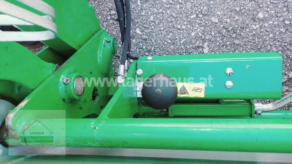 Frontlader du type John Deere FRONTLADERSCHWINGE 643R, Gebrauchtmaschine en Aschbach (Photo 7)