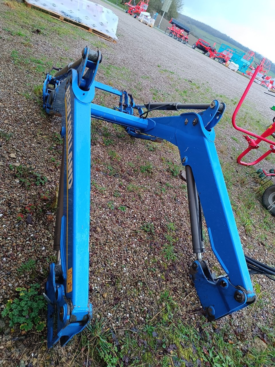 Frontlader del tipo New Holland 760TL, Gebrauchtmaschine en Lérouville (Imagen 3)