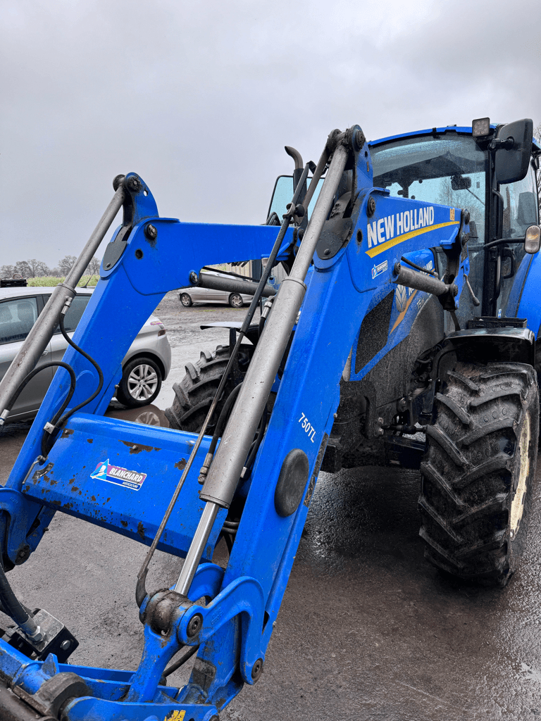 Frontlader van het type Stoll 750 TLMS, Gebrauchtmaschine in TREMEUR (Foto 1)