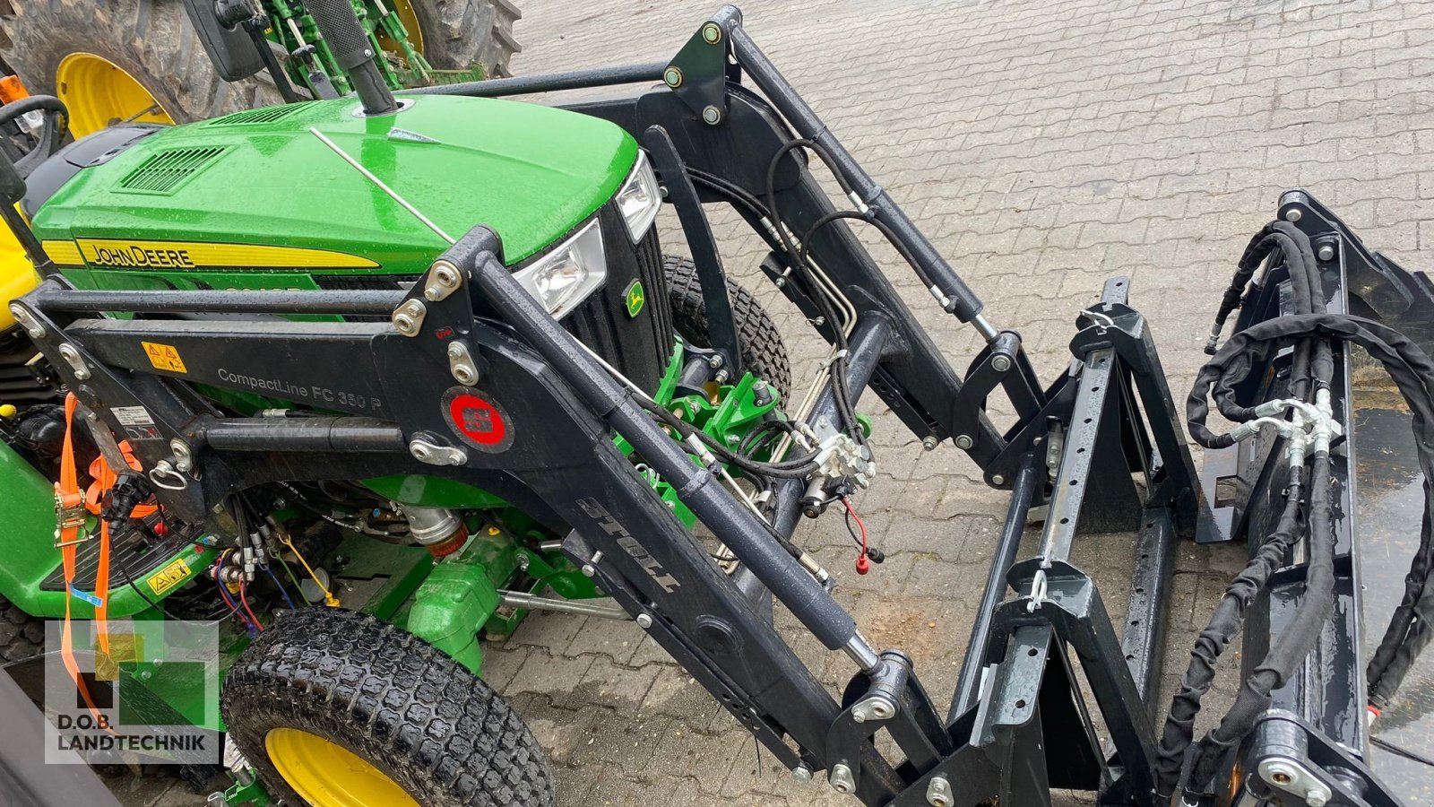 Frontlader a típus Stoll CompactLine 350P zu John Deere 3033R, 3038R, 3039R, 3045R, 3046R, Gebrauchtmaschine ekkor: Regensburg (Kép 2)