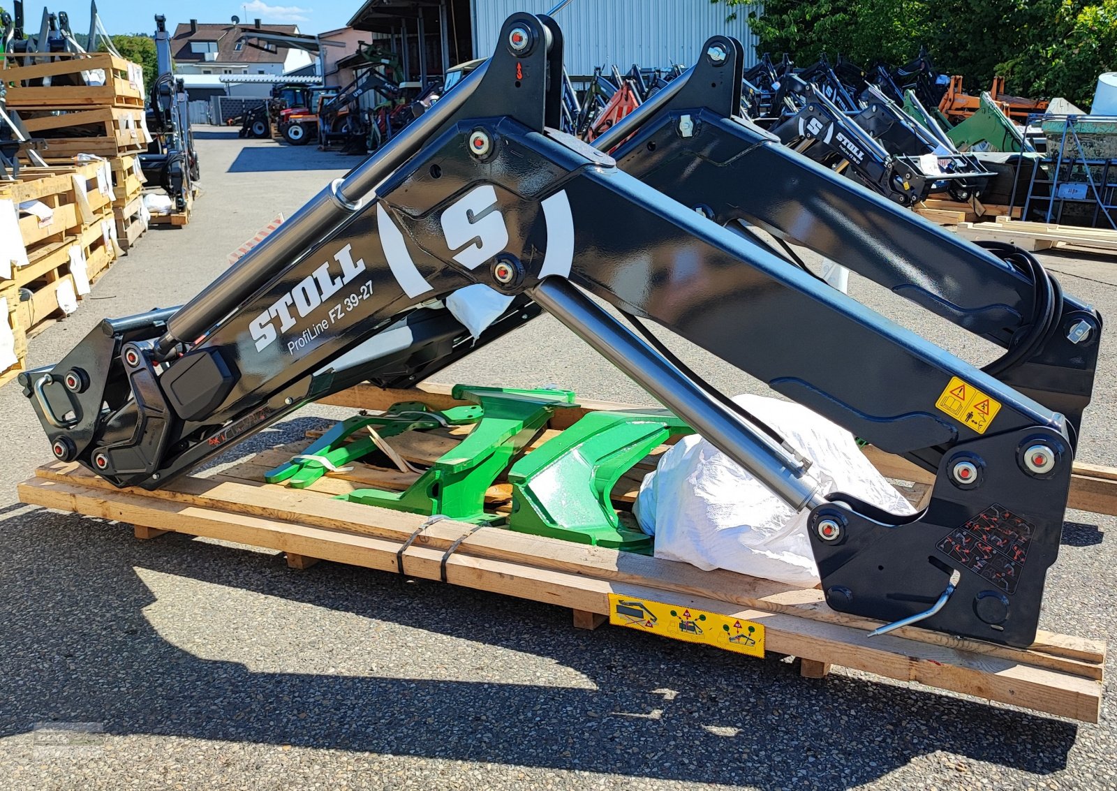 Frontlader tip Stoll FZ 39-27.1 Profiline mit Parallelführung inkl. Anbaukonsolen passend zu vielen *John Deere* Traktoren, Gebrauchtmaschine in Langenzenn (Poză 4)