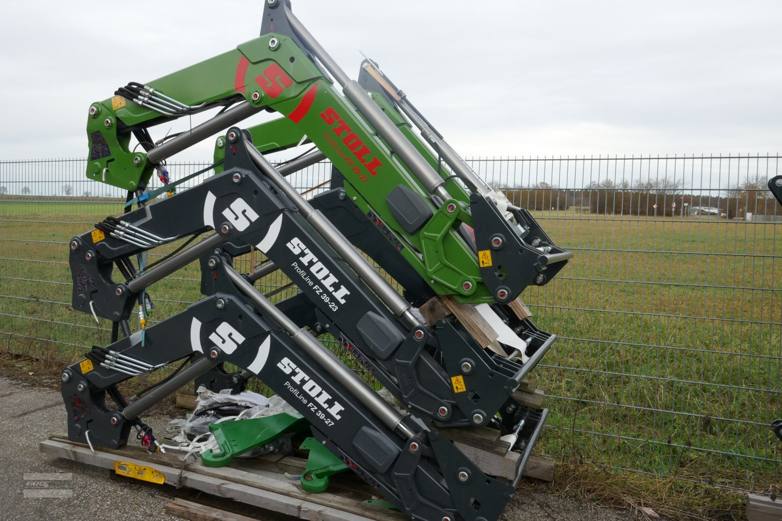 Frontlader del tipo Stoll LAGERBEREINIGUNG ..Farbschäden, Altbestände, Transportschäden..usw, Neumaschine In Langenzenn (Immagine 1)