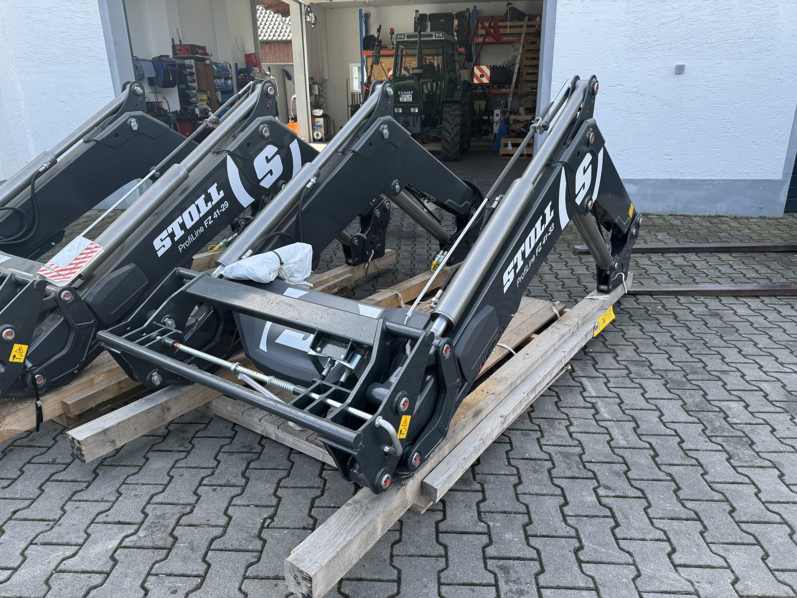 Frontlader typu Stoll Restposten FZ 41-29 / FZ 41-33, Neumaschine v Bogen (Obrázek 3)