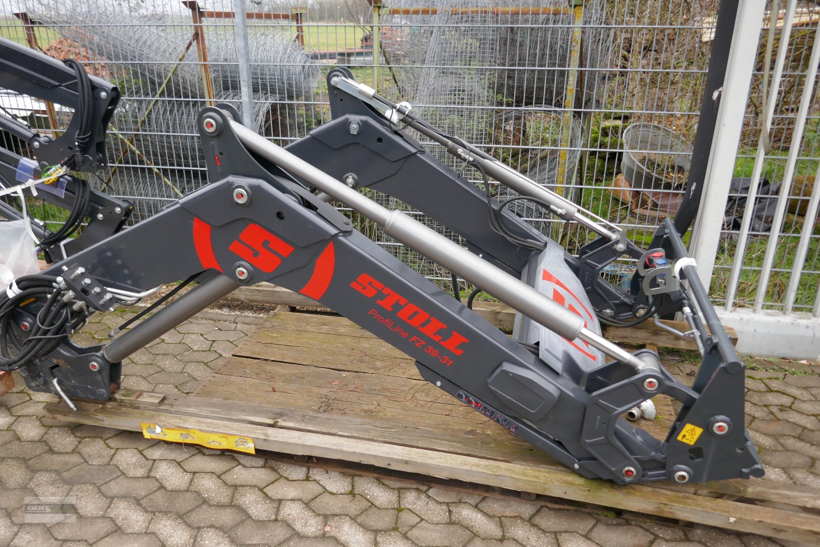 Frontlader Türe ait Stoll Top-Preis! Stoll FZ 39-31.1 Breitschwinge "Abgelagert" Top Ausstattung, Neumaschine içinde Langenzenn (resim 1)