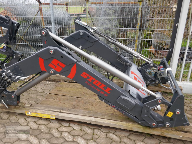 Frontlader Türe ait Stoll Top-Preis! Stoll FZ 39-31.1 Breitschwinge "Abgelagert" Top Ausstattung, Neumaschine içinde Langenzenn