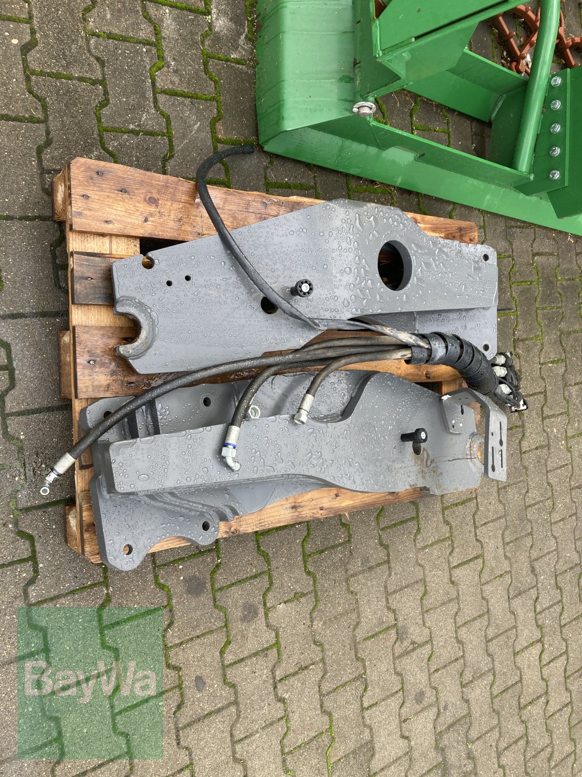 Frontladeranbaukonsole du type Alö Fendt Vario 700 Com 1-3 Frontlader Anbau Konsolen Qucke Q + Multikuppler Hydraulikkuppler, Gebrauchtmaschine en Dinkelsbühl (Photo 2)