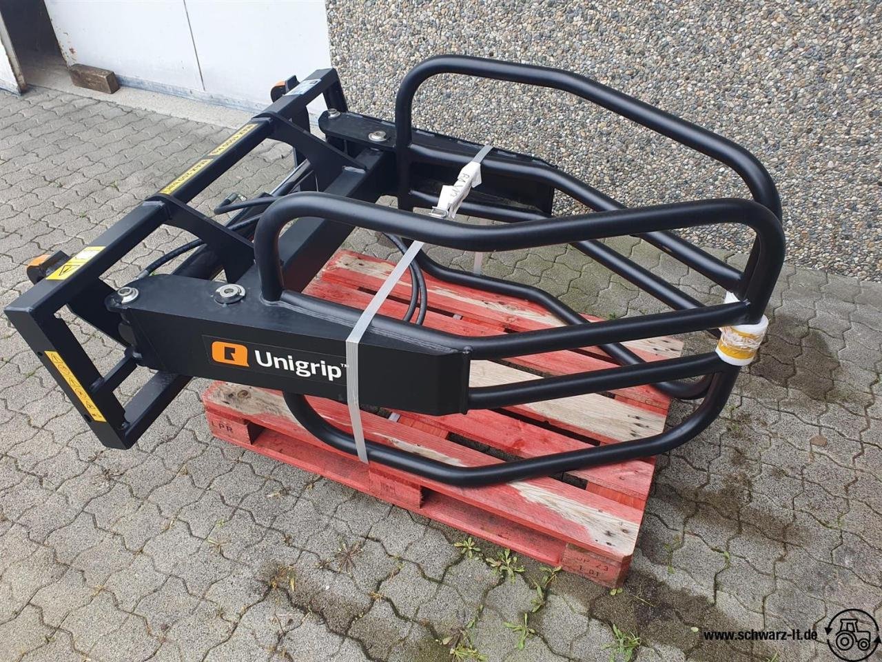 Frontladerzubehör (Bagger) Türe ait Alö UNIGRIP 130 Euro, Neumaschine içinde Aspach (resim 2)