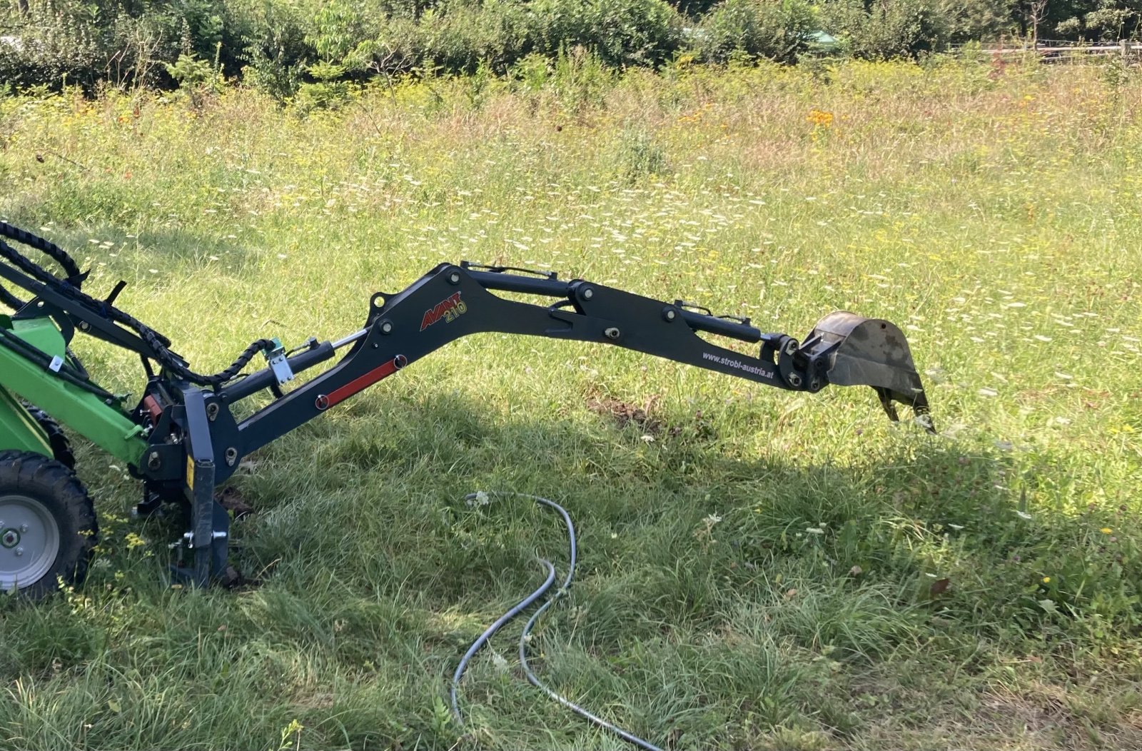 Frontladerzubehör (Bagger) des Typs Avant 210 Anbaubagger, Gebrauchtmaschine in Grünbach am Schneeberg (Bild 2)