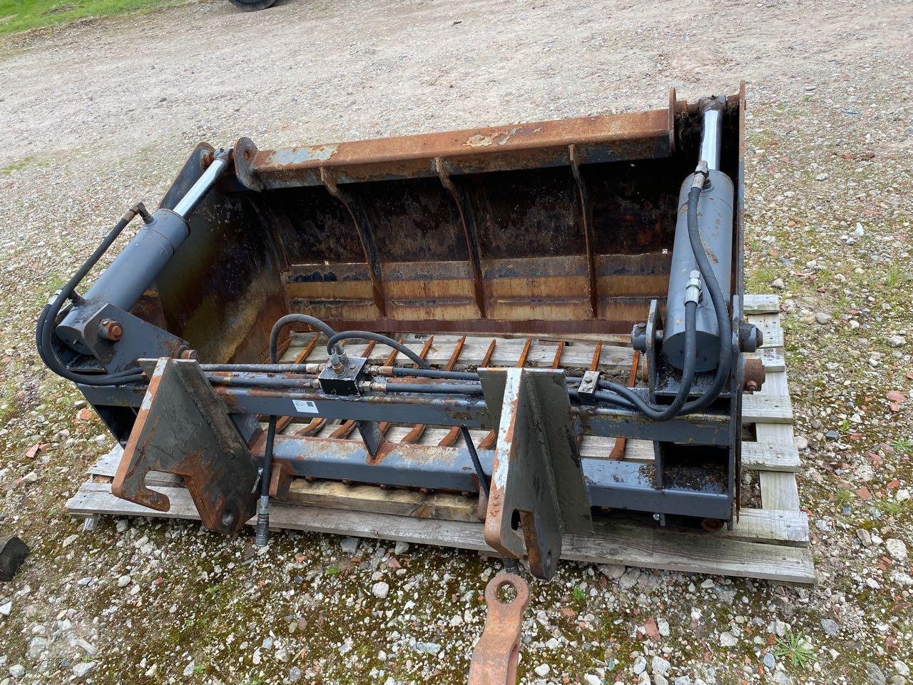 Frontladerzubehör (Bagger) tip Baas SG 250, Gebrauchtmaschine in Twist - Rühlerfeld (Poză 2)