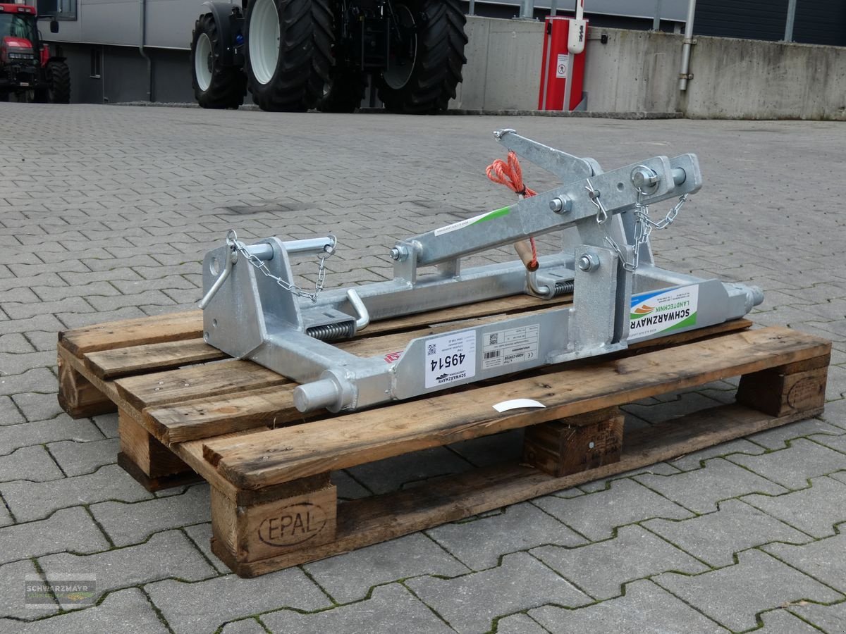 Frontladerzubehör (Bagger) van het type Fliegl 3-Punktadapter ausklinkbar, Neumaschine in Aurolzmünster (Foto 4)